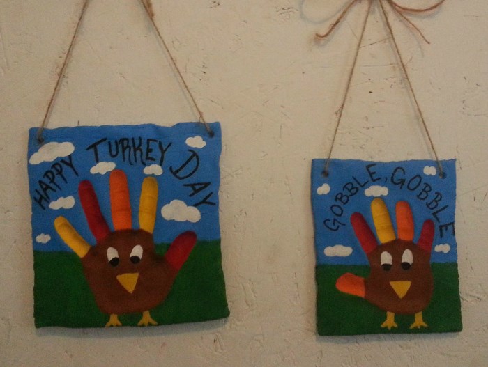 Happy Thanksgiving - turkey - feathers - handprint Art - Keepsake